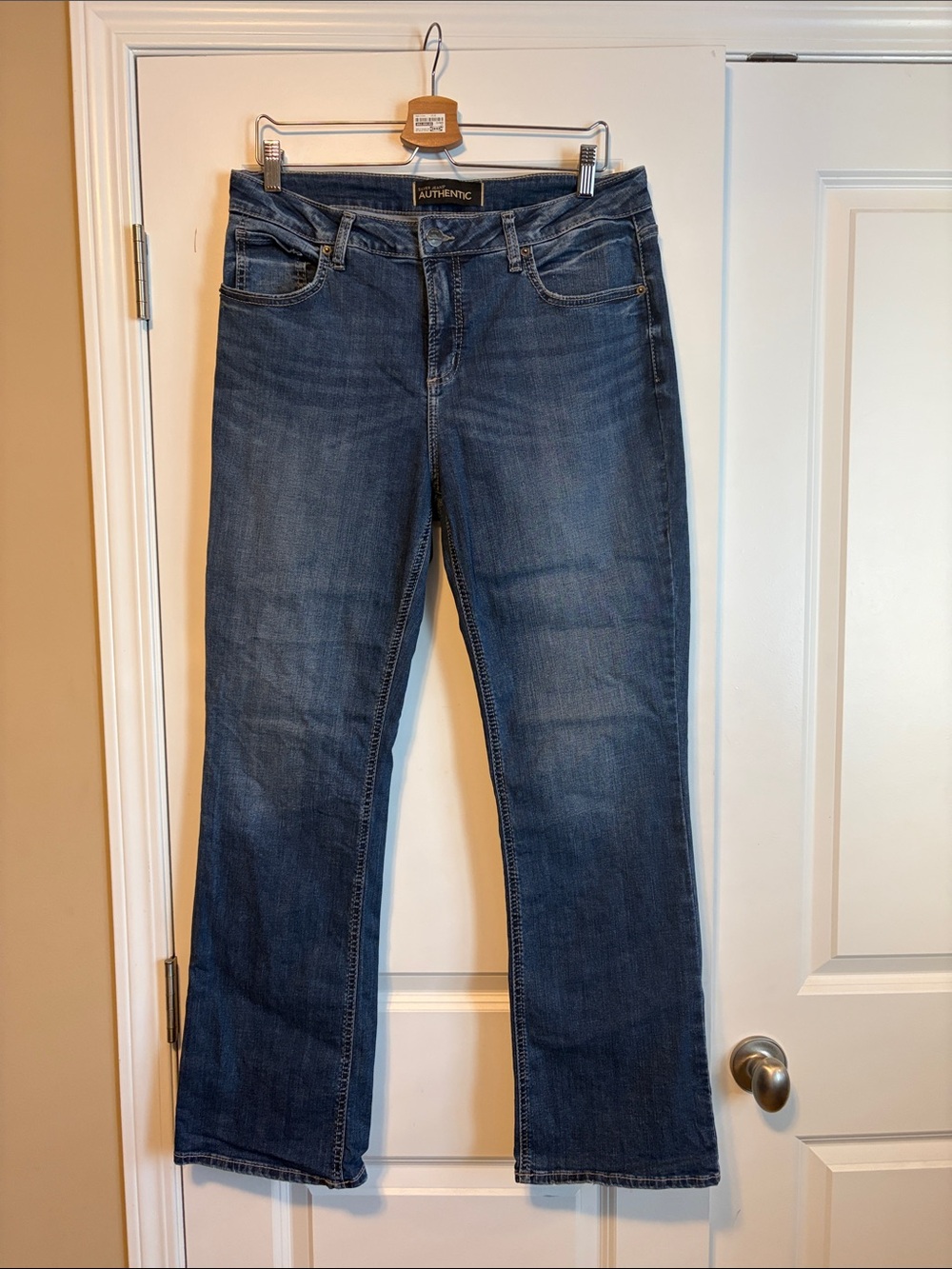 Silver Jeans Medium Blue Bootcut Jeans
